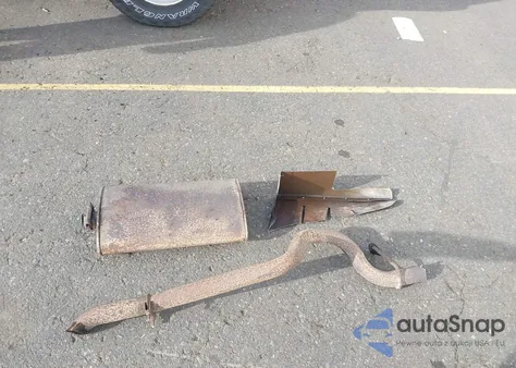 2000 Jeep Cherokee Sport from USA, damaged, VIN 1J4FF48S3YL102760